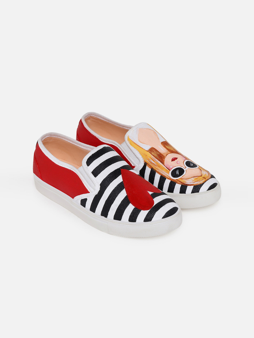 

THE QUIRKY NAARI Women Fashionista Canvas Memory Foam Insole Slip-On Sneakers, Red