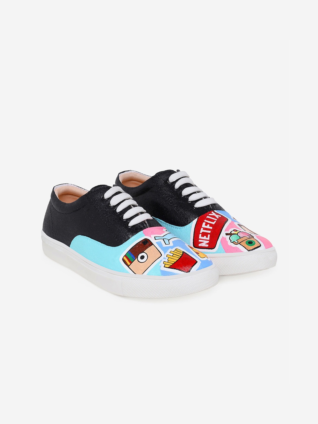 

THE QUIRKY NAARI Women Printed Lace-Up Sneakers, Navy blue