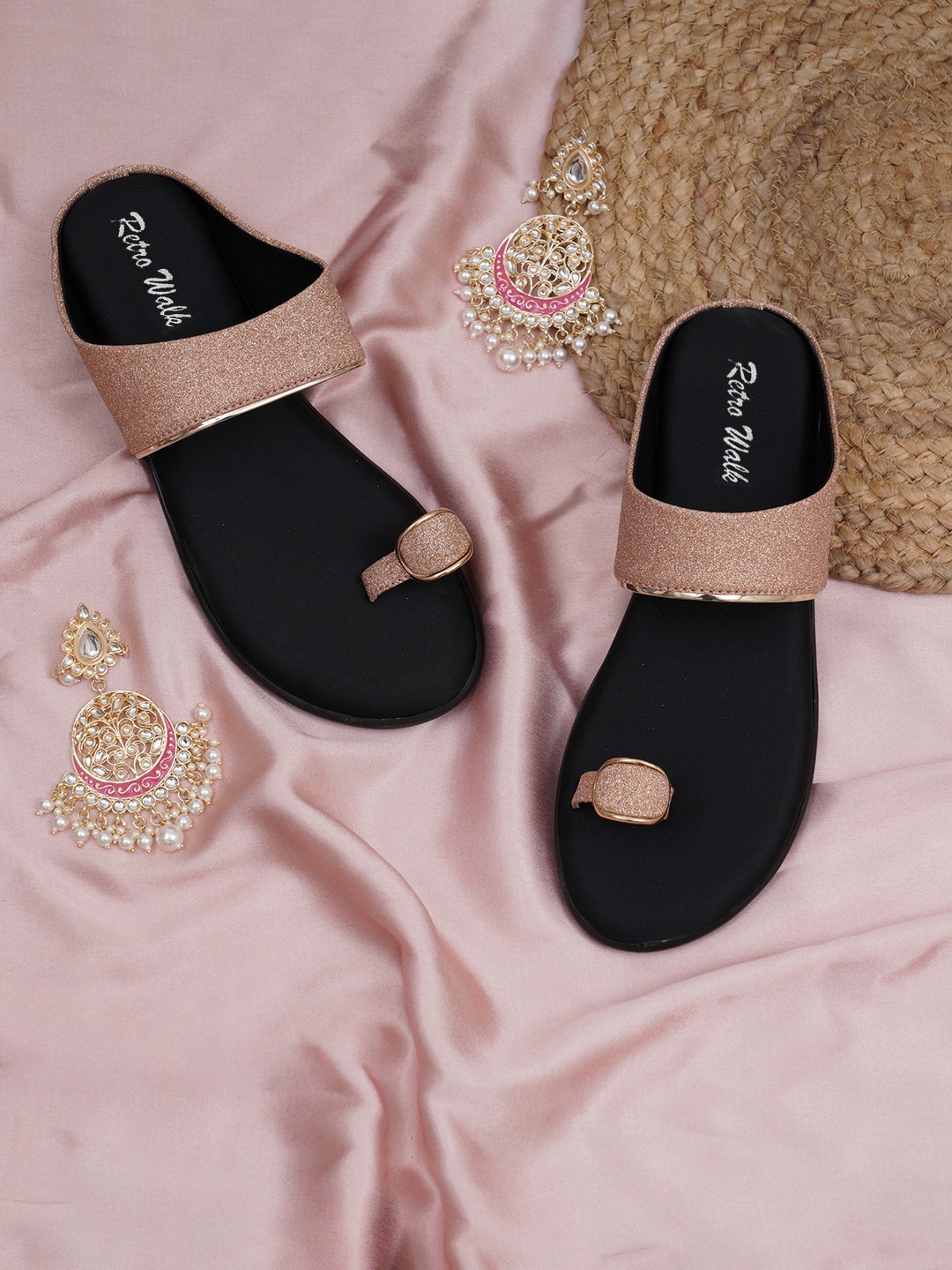 

Retro Walk Textured One Toe Flats, Peach