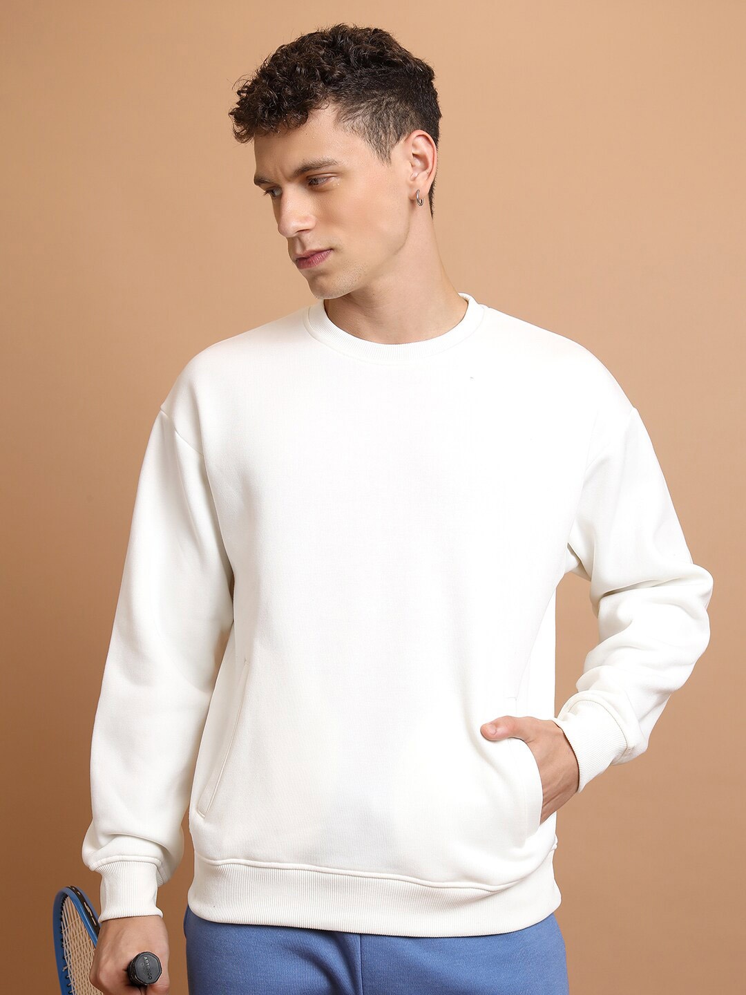 

HIGHLANDER Round Neck Regular Fit Drop Shoulder Sleeves Pullover Sweatshirt, White
