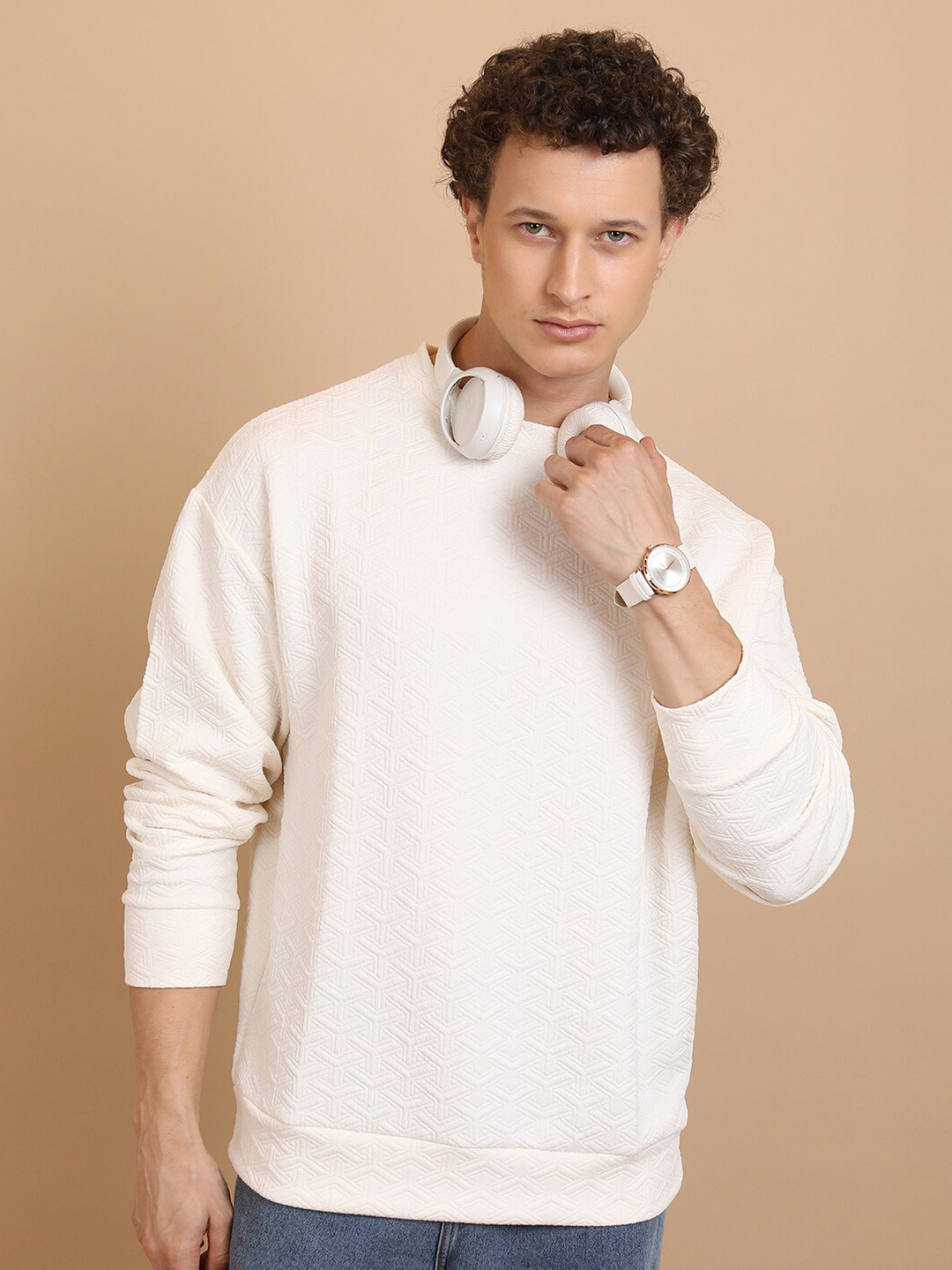 

HIGHLANDER Self Design Oversized Drop Shoulder Sleeves Textured Sweatshirt, White