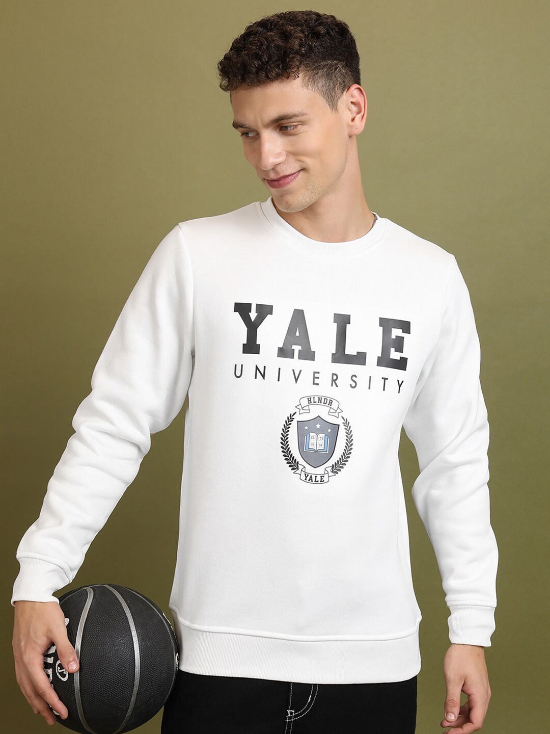 

HIGHLANDER White Typography Printed Round Neck Long Sleeves Pullover Sweatshirt