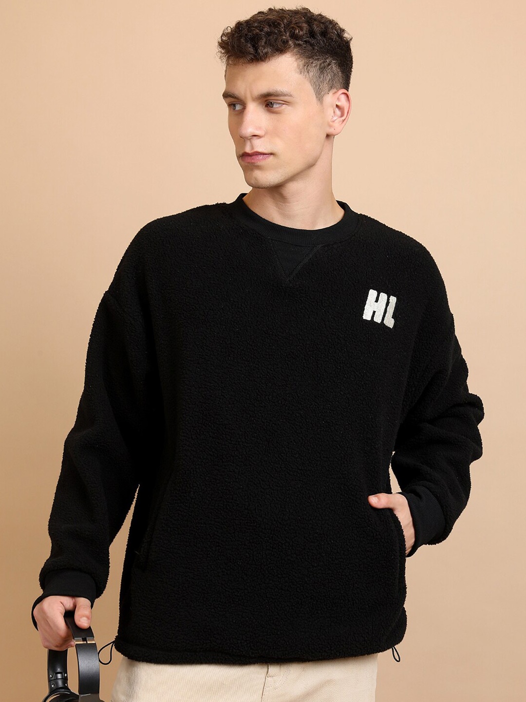 

HIGHLANDER Round Neck Drop Shoulder Over Sized Sweatshirt, Black