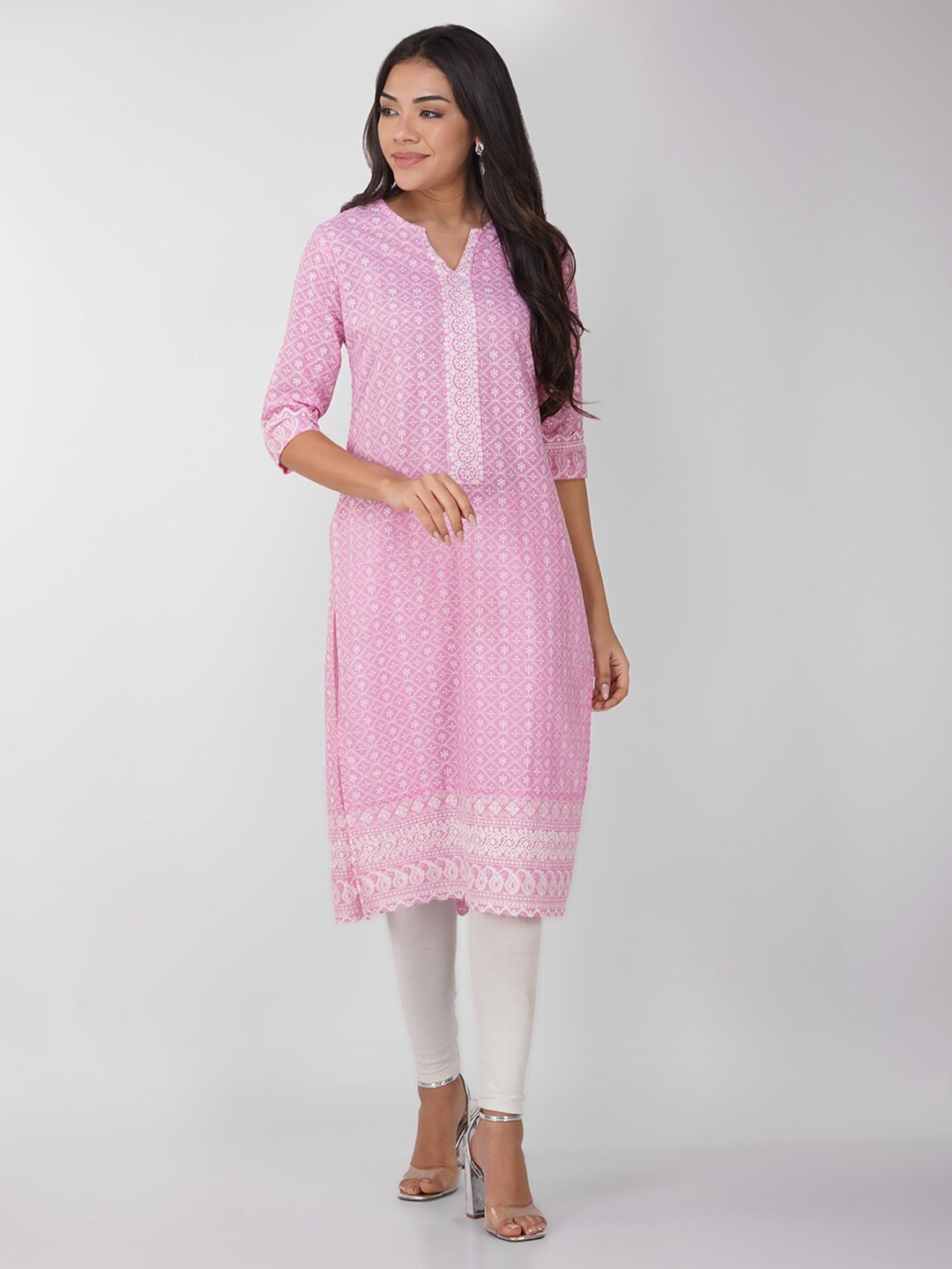 

Vastraa Fusion Ethnic Motif Embroidered Chikankari Pure Cotton Straight Kurta, Pink