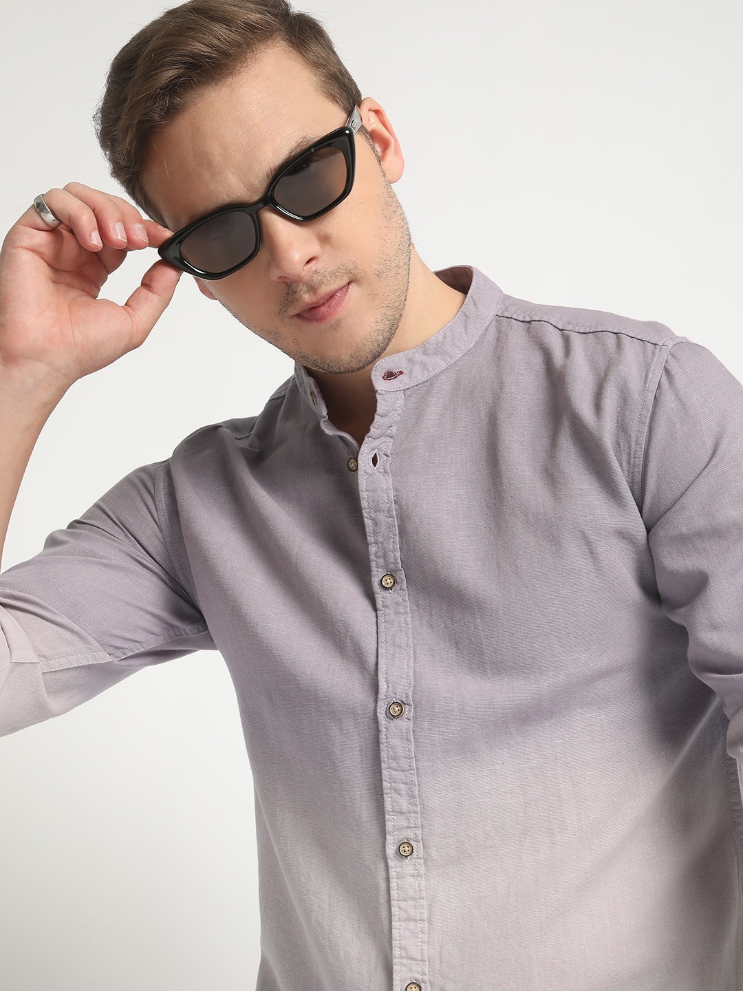 

Bene Kleed Mandarin Collar Cotton Linen Ombre Casual Shirt, Purple