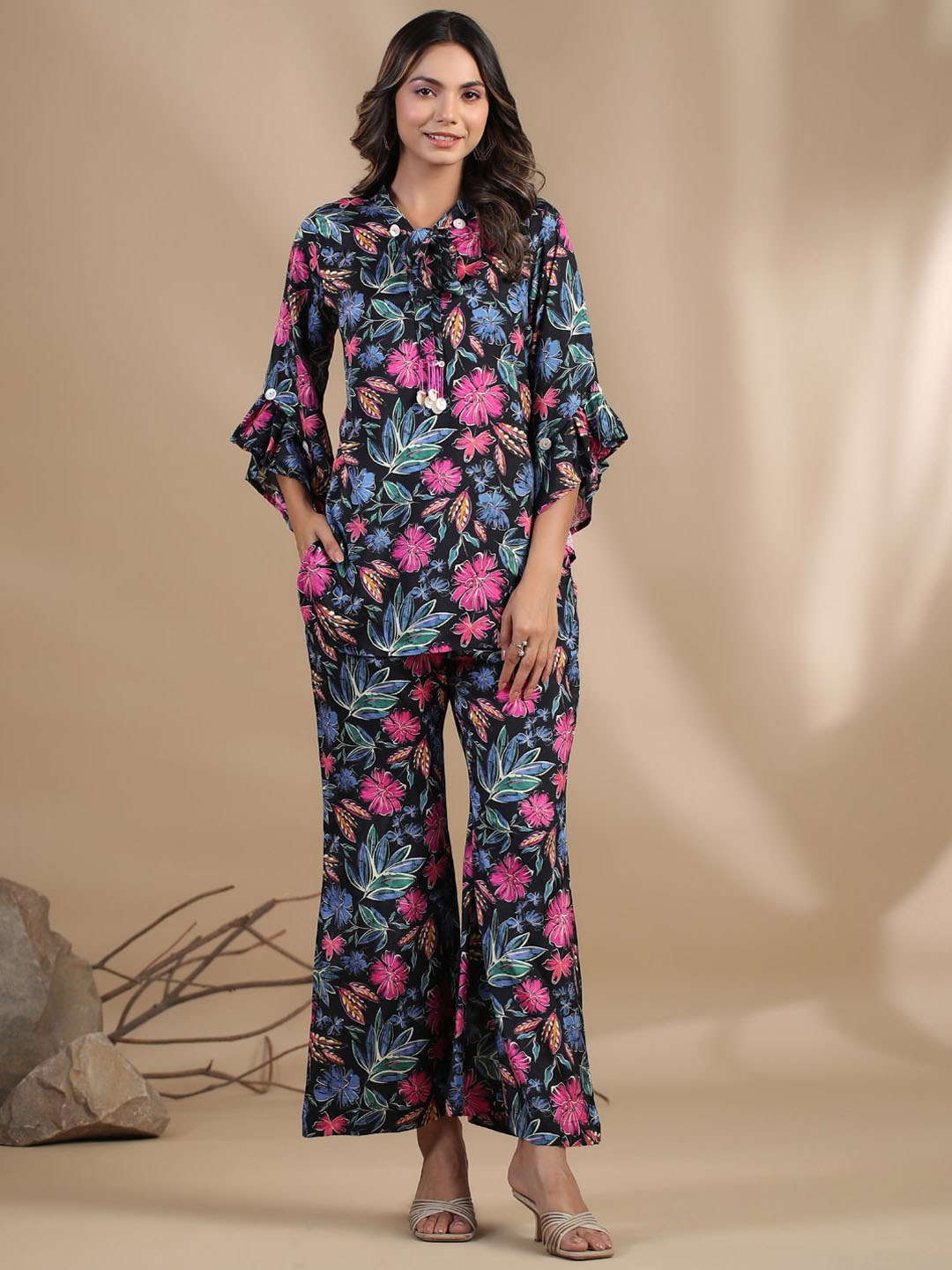 

Readiprint Floral printed Top & Palazzo, Black