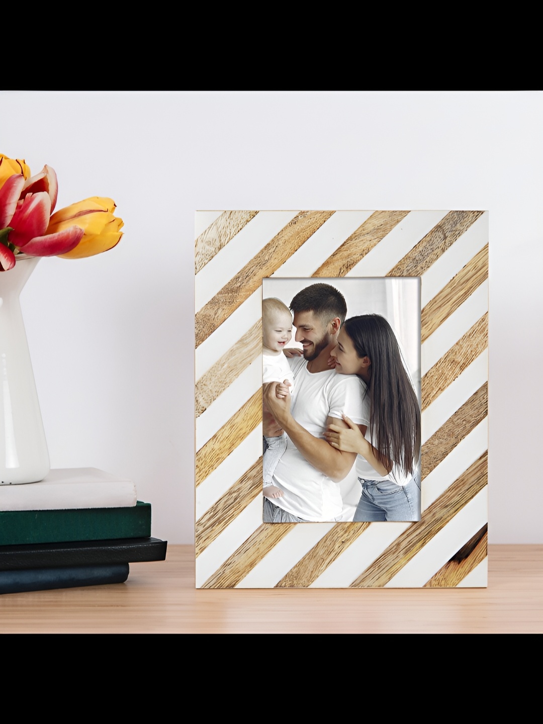 

House of Sajja Brown Wooden Table Photo Frame