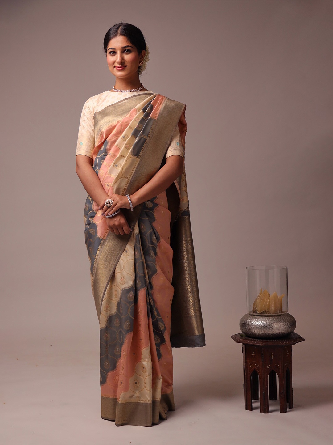 

ZARI Ethnic Motifs Woven Design Zari Brocade Saree, Cream