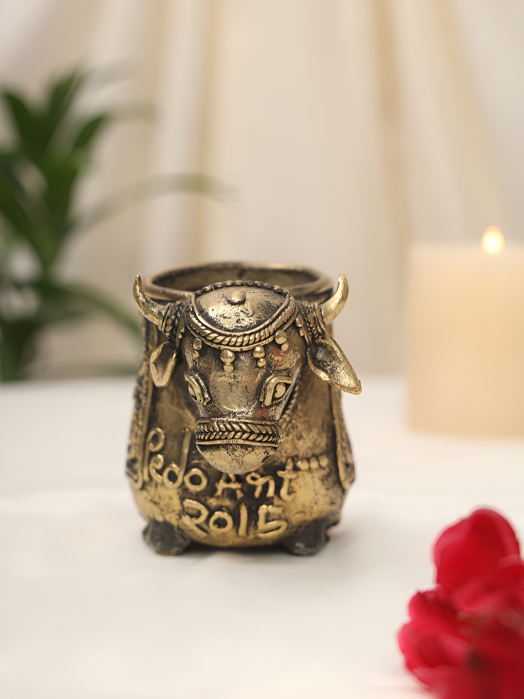 

THE ALLCHEMY Brown Metal Nandi Design Pen Holder