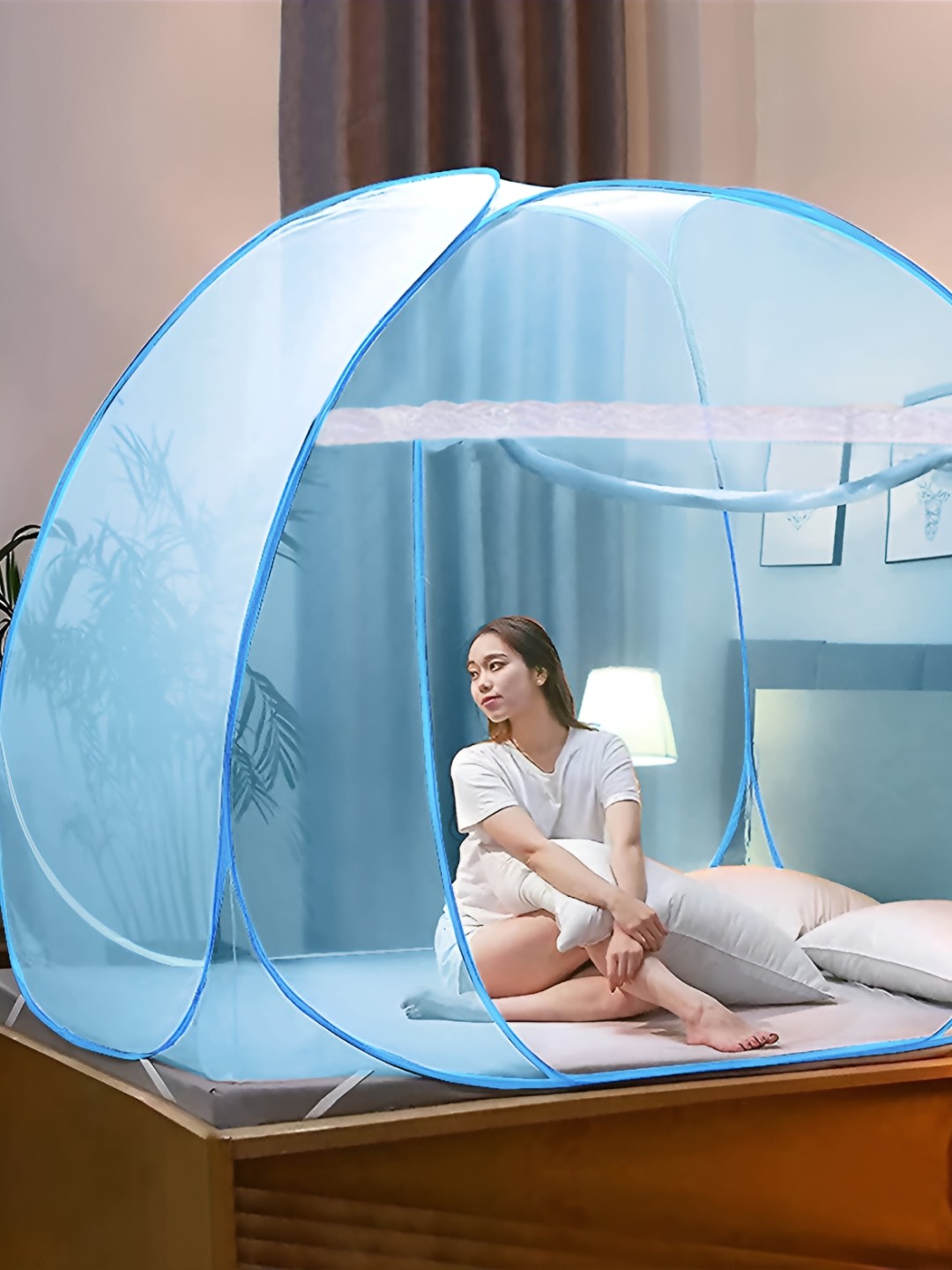 

Aetrius Blue King Size Double Bed Foldable Tent Mosquito Net