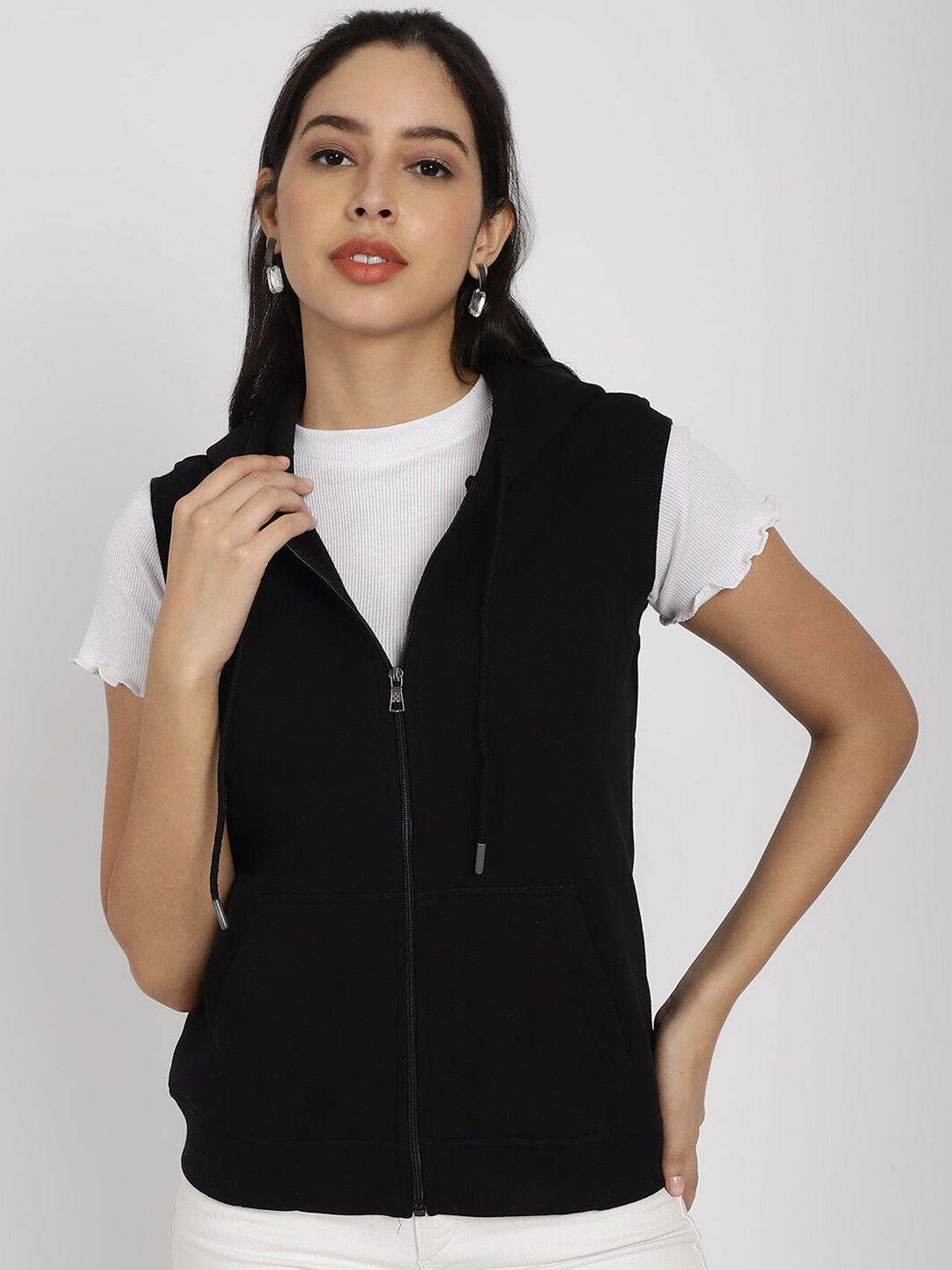 

Rute Hooded Neck Sleeveless Zip Detail Cotton Front-Open Sweatshirt, Black
