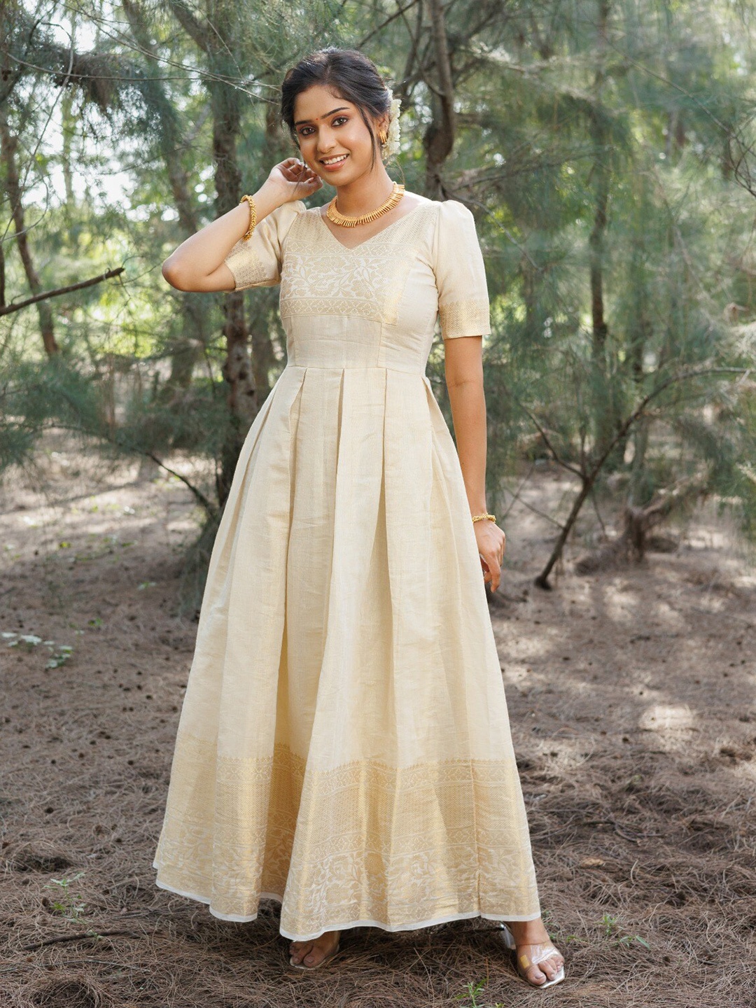 

Vinya Ethnic Motifs Printed V-Neck Fit & Flare Dress, Off white