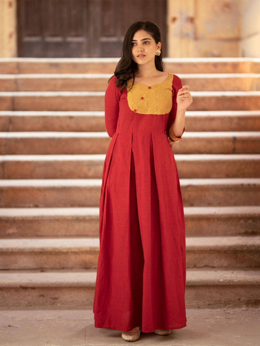 

Vinya Colourblocked Pleated Cotton Maxi Ethnic Dress, Red