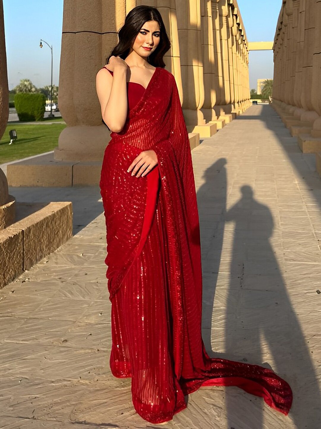 

Satrani Striped Sequinned Saree, Red
