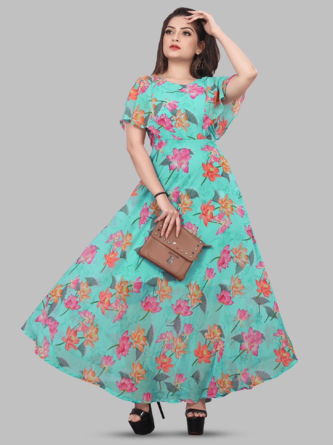 

N N ENTERPRISE Floral Printed Flutter Sleeves Maxi Dress, Green