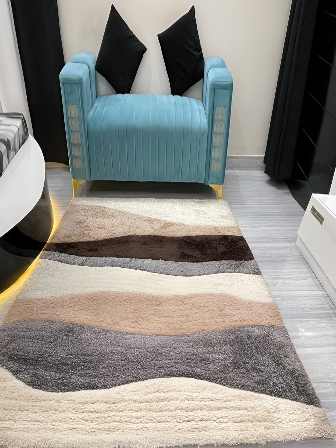 

Asad Emporium Rugs White& Black Abstract Anti-Skid Carpet
