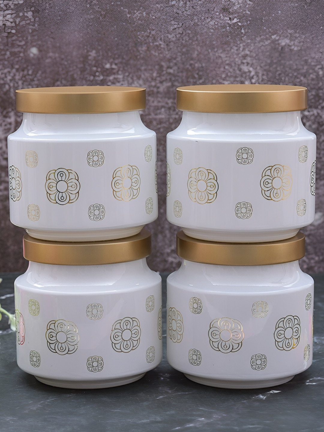 

MACHAK White & Gold 4 Pieces Glass Food Container