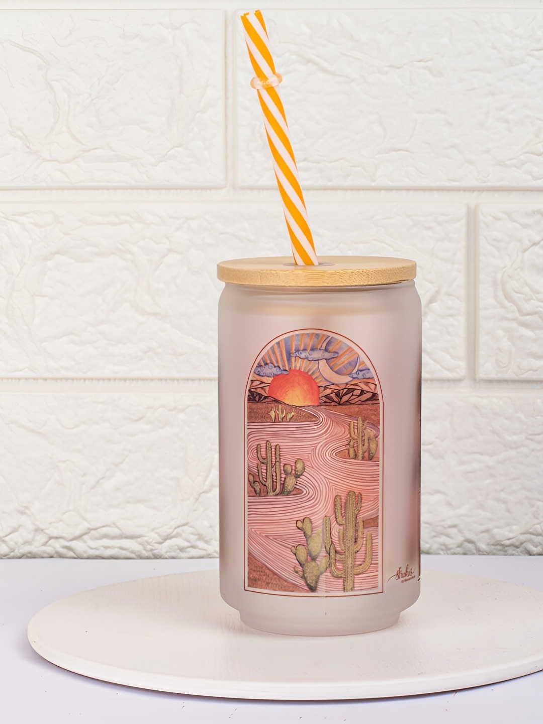 

Strokes by Namrata Mehta Red Floral Printed Glass Mug 500ml