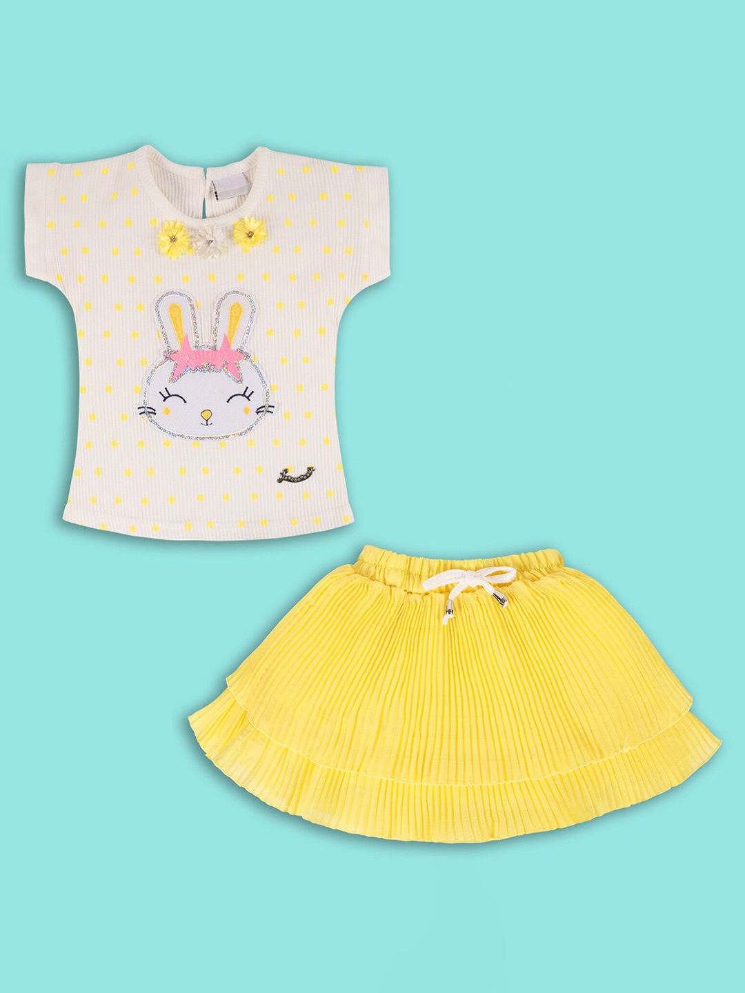 

Wish Karo Girls Printed Georgette Applique T-shirt with Skirt, Yellow