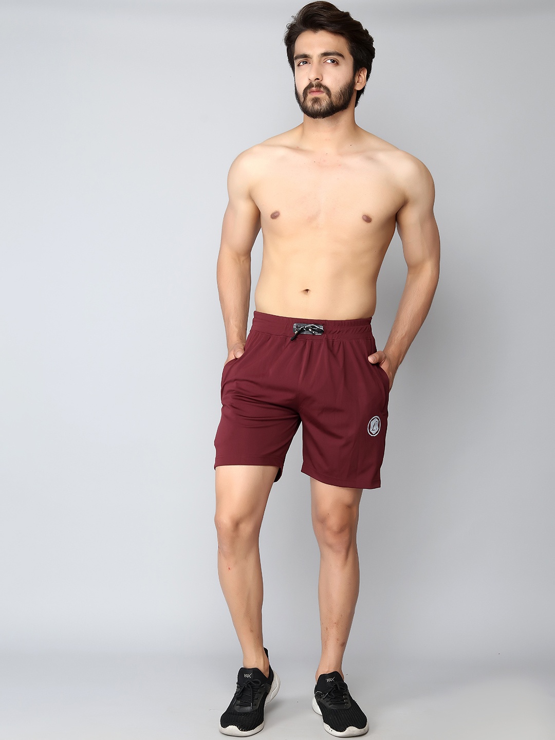 

INDIAN THREADS Men Low-Rise Shorts, Maroon