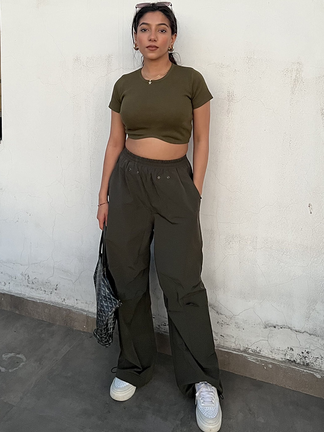 

Obleka Round Neck Ribbed Crop Top & Trouser, Green