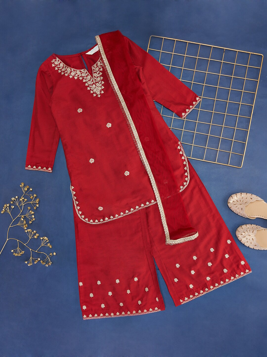 

AKKRITI BY PANTALOONS Girls Ethnic Motif Embroidered Straight Kurta & Palazzo With Dupatta, Red