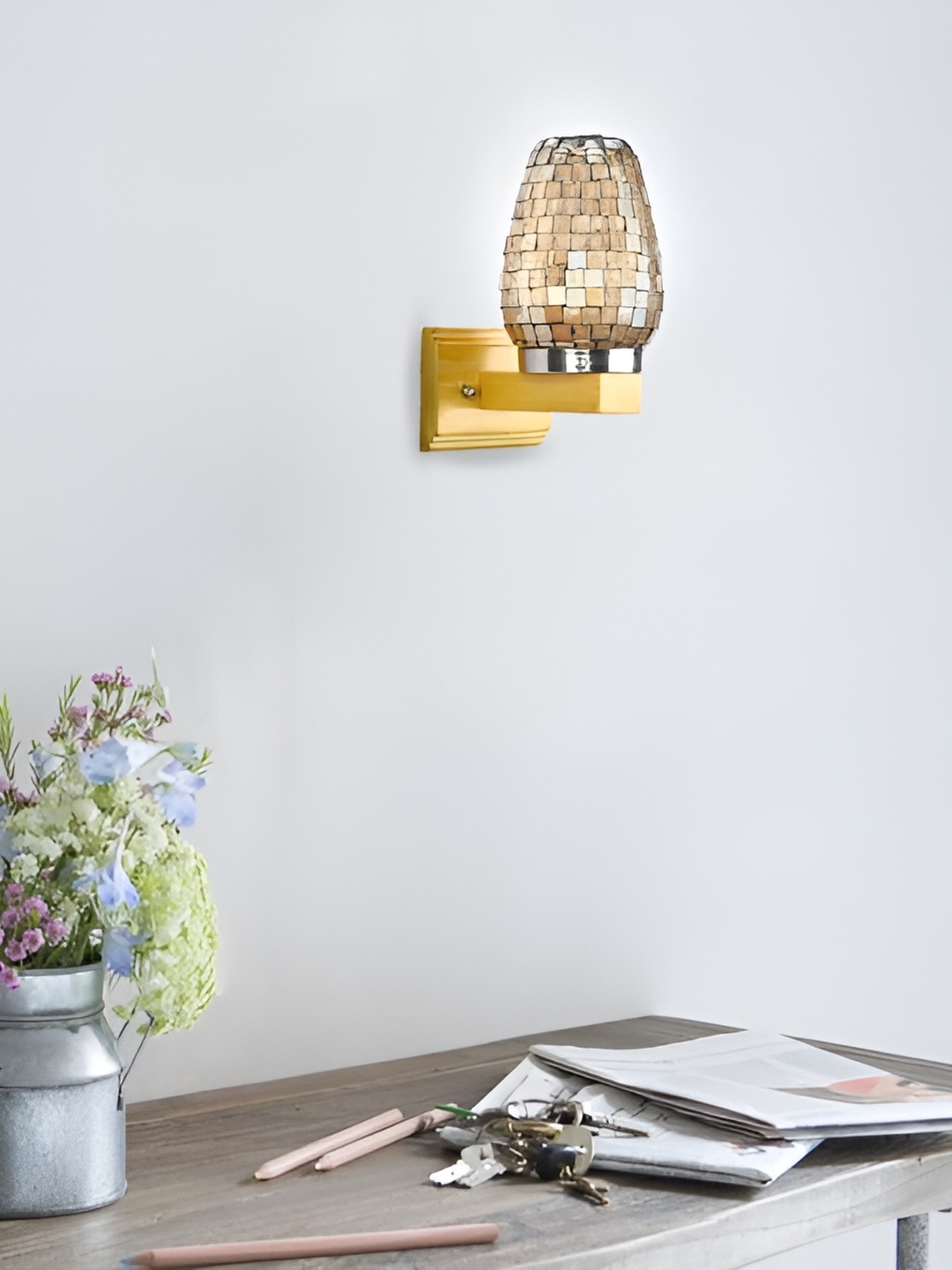 

Afast Gold Toned Textured Contemporary Glass Wall Lamp