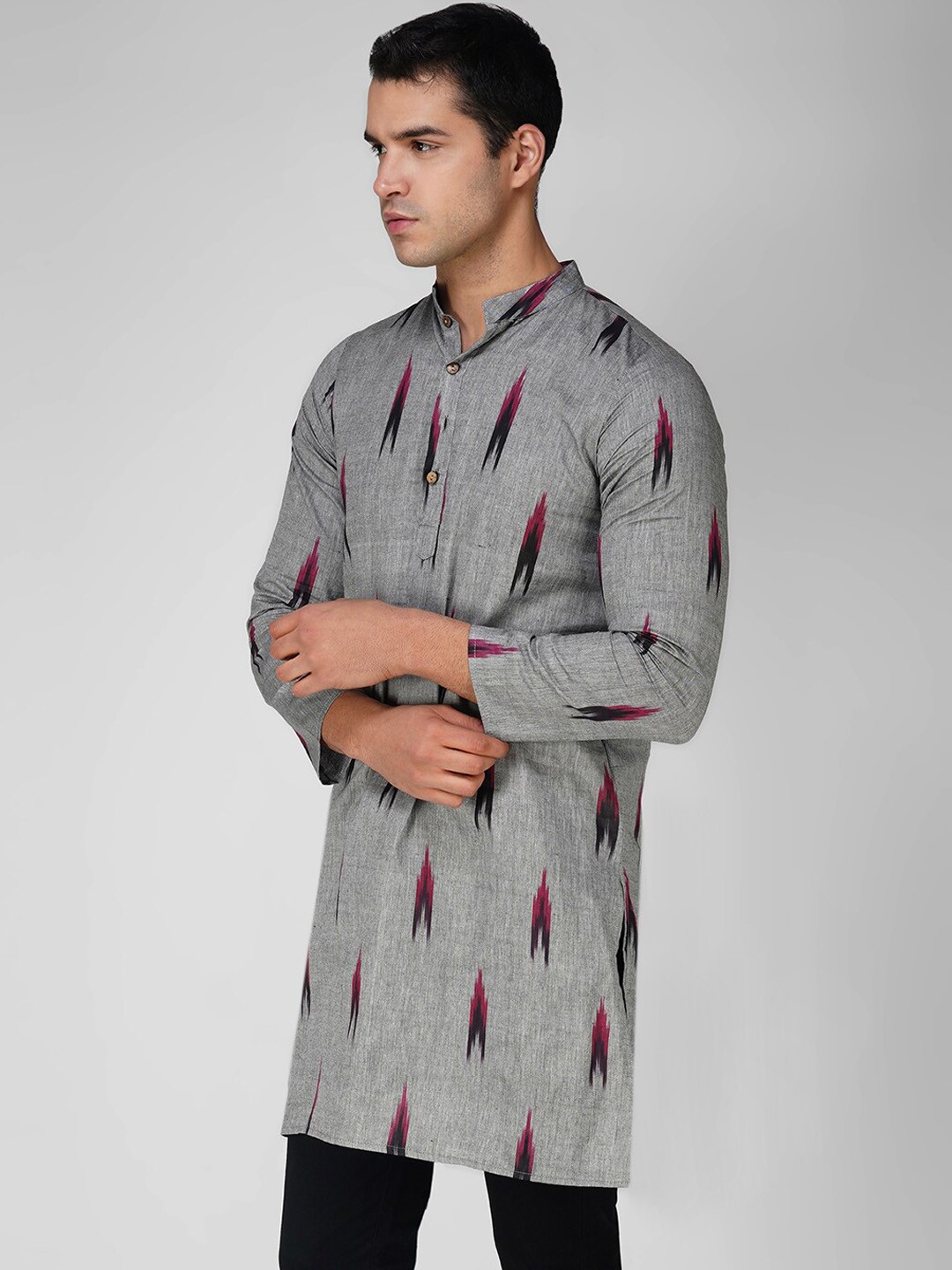 

Vastraa Fusion Ethnic Motifs Printed Pure Cotton Straight Kurta, Grey
