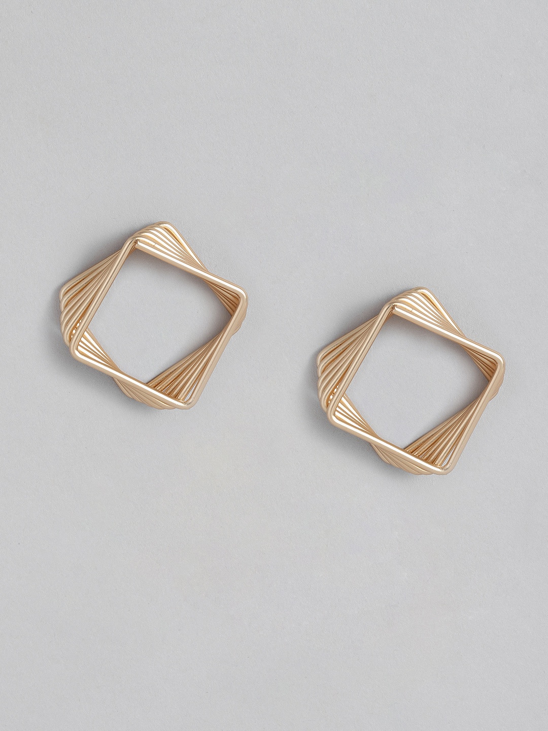 

DressBerry Gold-Plated Square Studs Earrings