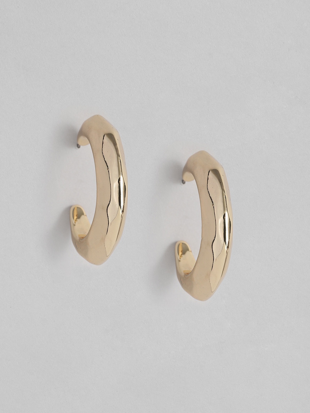 

DressBerry Women Gold-Plated Circular Half Hoop Earrings