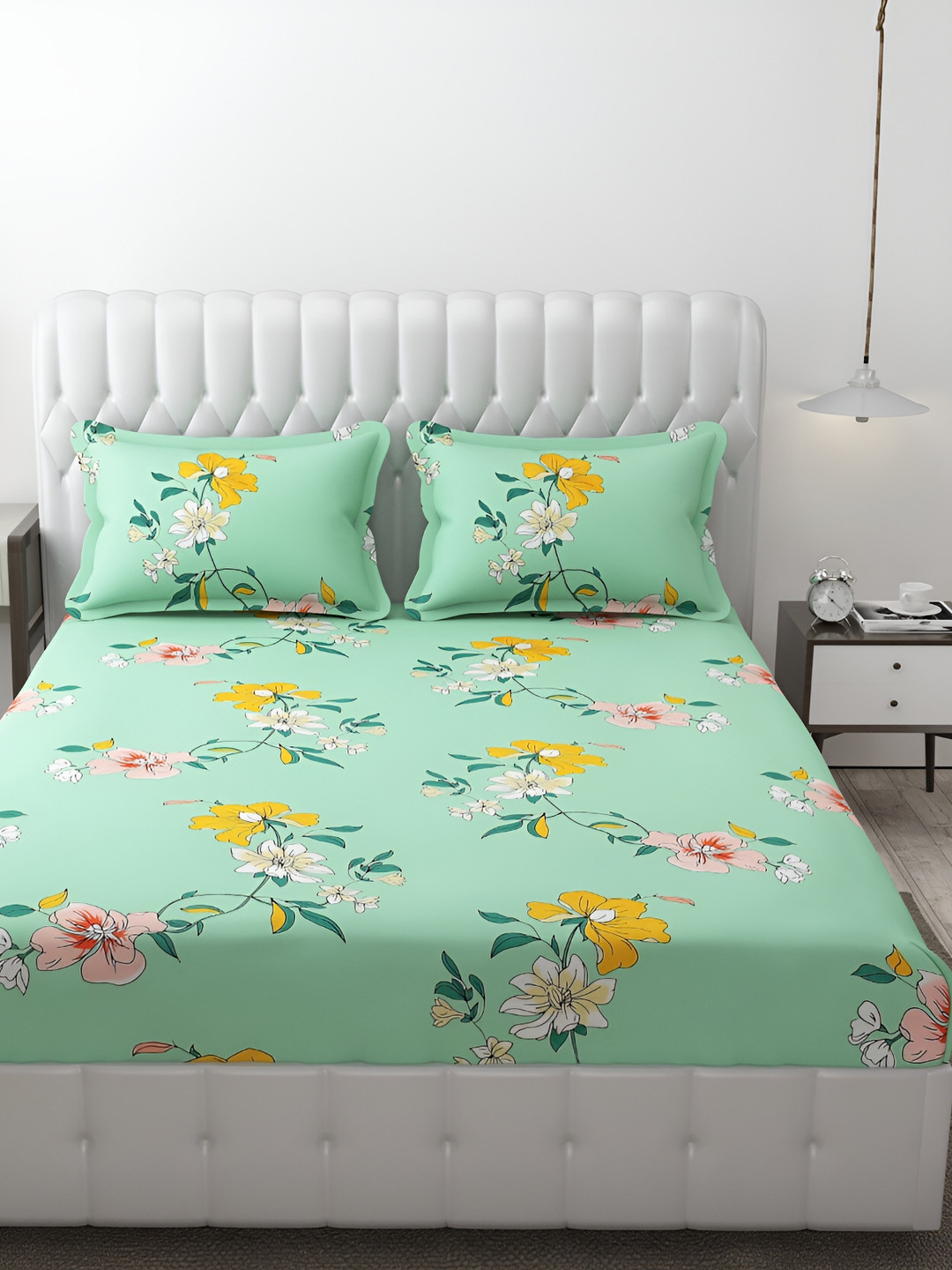 

CHHILAKIYA Green & Pink Floral 210 TC 130 GSM King Bedsheet with 2 Pillow Covers