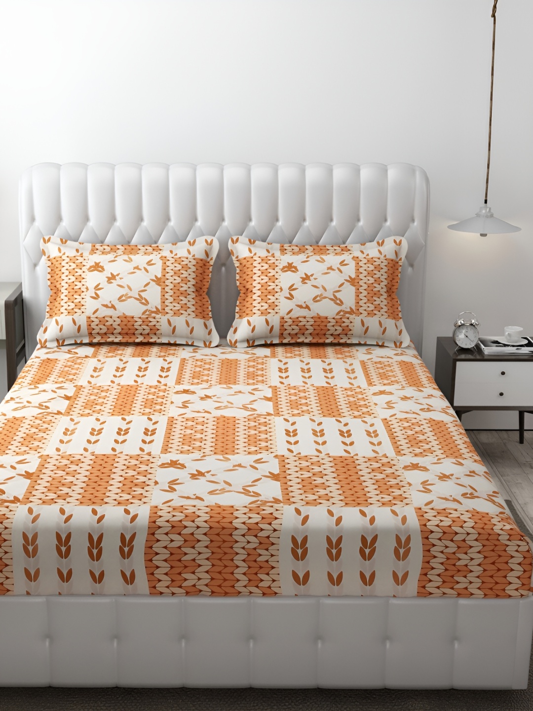 

CHHILAKIYA Orange & White Floral 210 TC 130 GSM King Bedsheet with 2 Pillow Covers