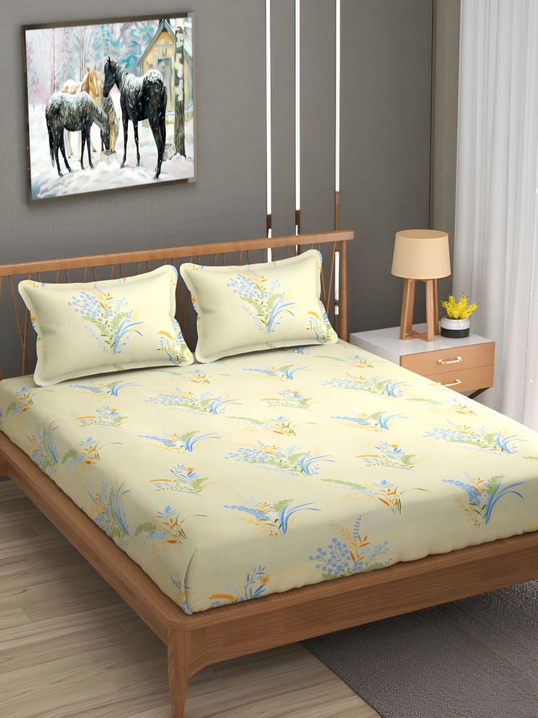 

CHHILAKIYA Beige & Blue Floral 210 TC King Bedsheet with 2 Pillow Covers