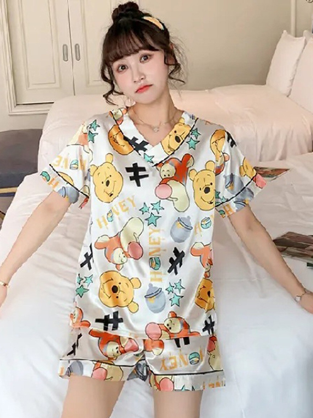 

VAGHBHATT Pooh Printed Satin T-shirt & Shorts, White