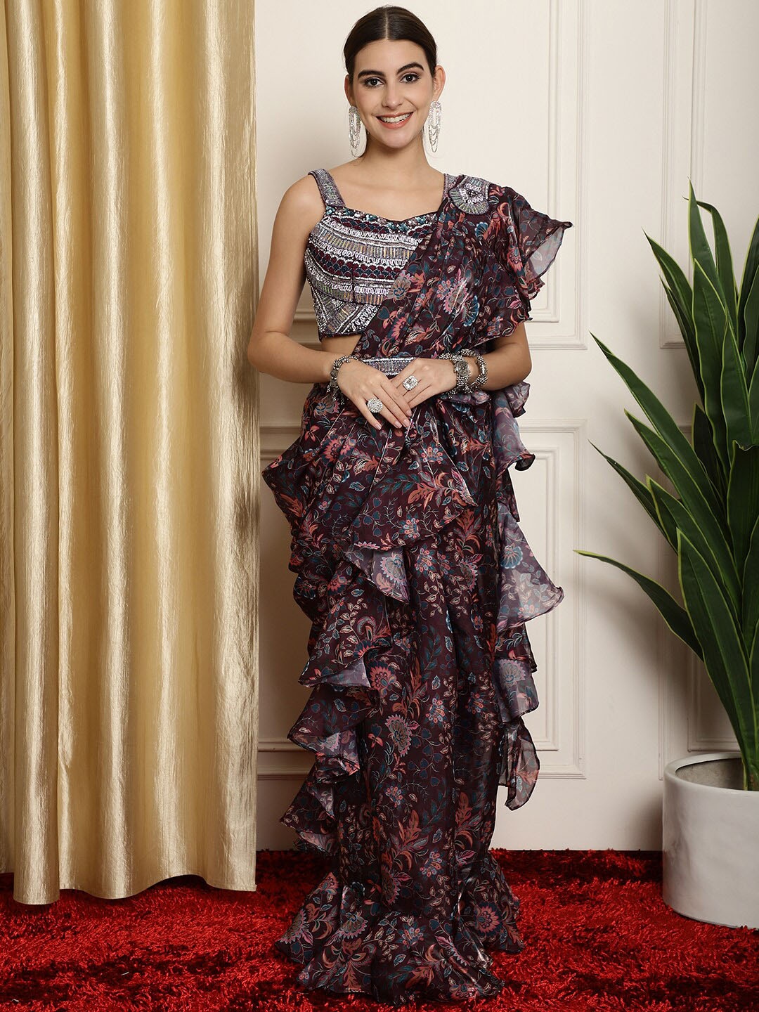 

Grancy Floral Embroidered Ready to Wear Saree, Burgundy