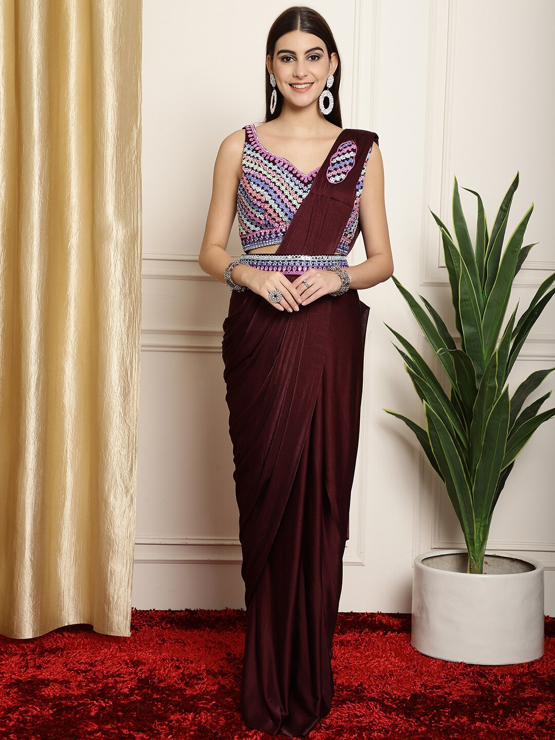 

Grancy Embroidered Ready to Wear Saree, Burgundy