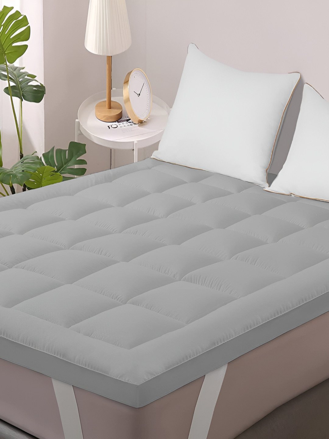 

LINENOVATION Light Grey Polyester Breathable Quilted Mattress Protector