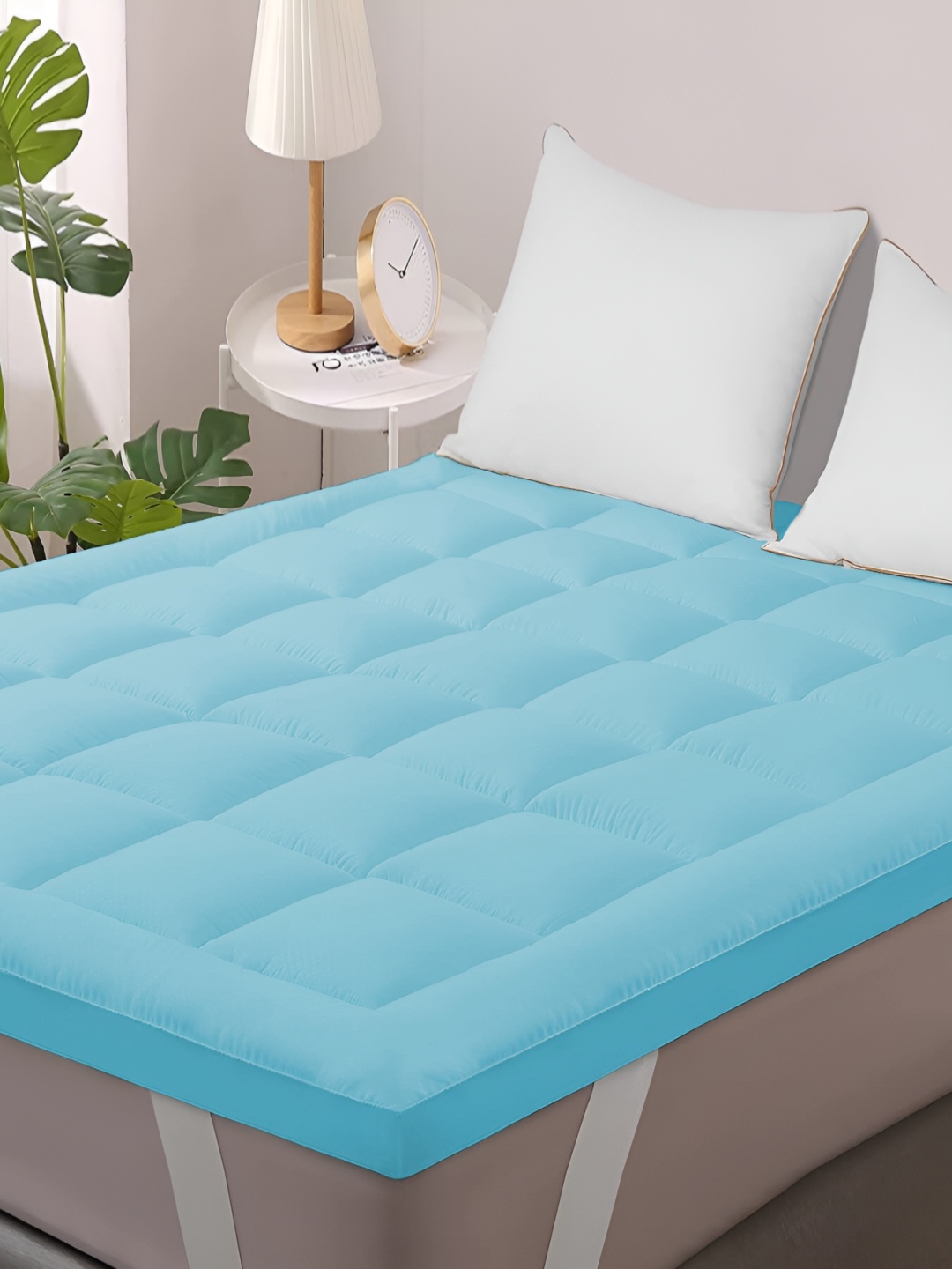 

LINENOVATION Turquoise Blue Quilted Breathable Mattress Protector