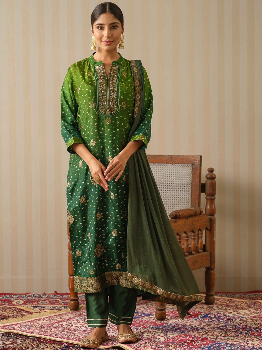

House of Pataudi Ethnic Motifs Printed Pure Silk Kurta With Trousers & Dupatta, Green