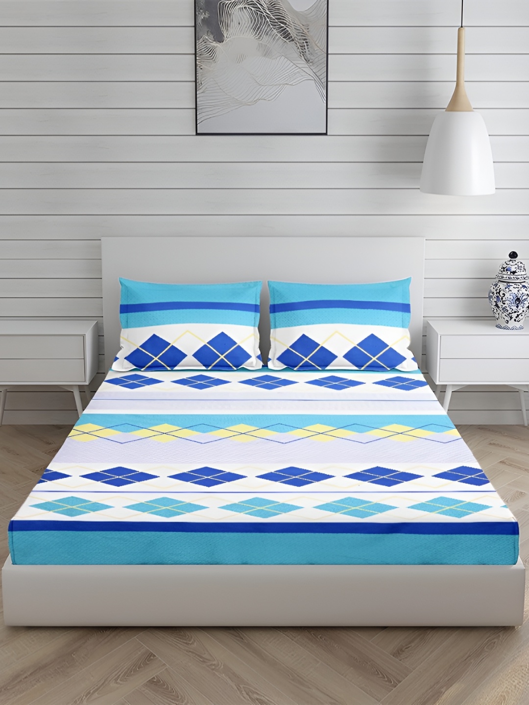 

CHHILAKIYA Blue & White Geometric 210 TC 130 GSM King Bedsheet with 2 Pillow Covers