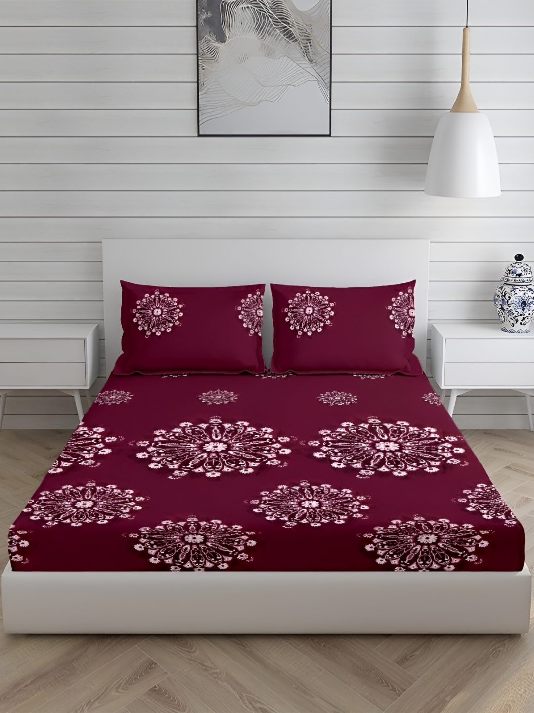 

CHHILAKIYA Maroon & White Ethnic Motifs 210 TC 130 GSM King Bedsheet with 2 Pillow Covers