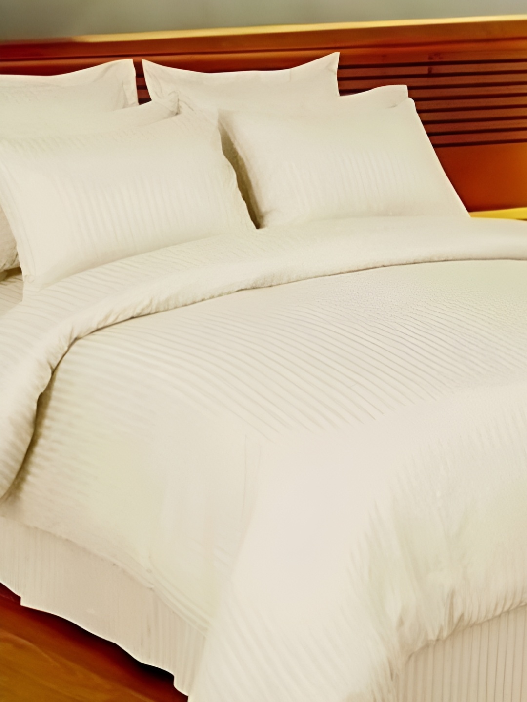 

LINENOVATION Beige Striped Cotton King Size Duvet Cover