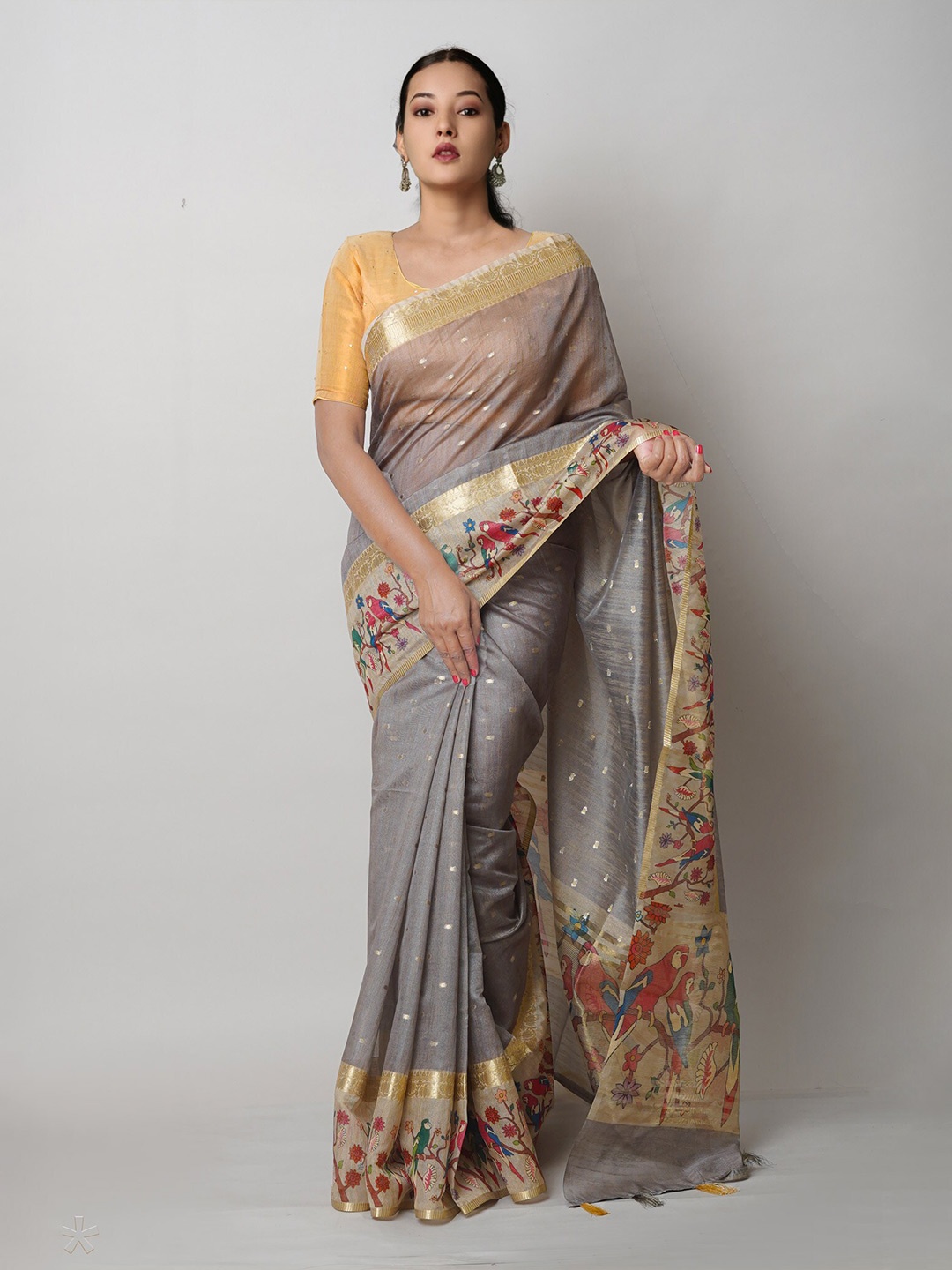 

Unnati Silks Floral Printed Zari Silk Blend Banarasi Saree, Grey