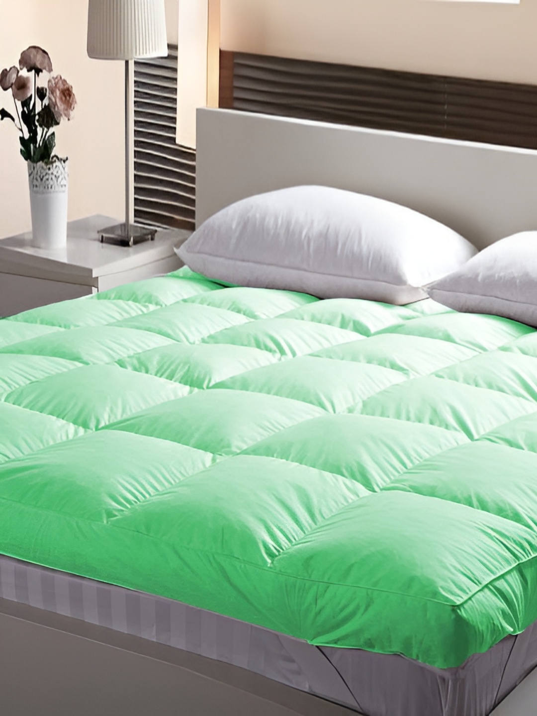 

LINENOVATION Mint Green 3000 GSM Queen Size Breathable Mattress Protector