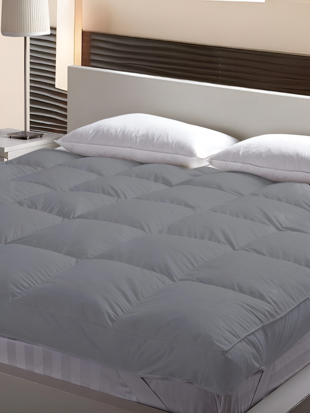 

LINENOVATION Grey Breathable Mattress Protector