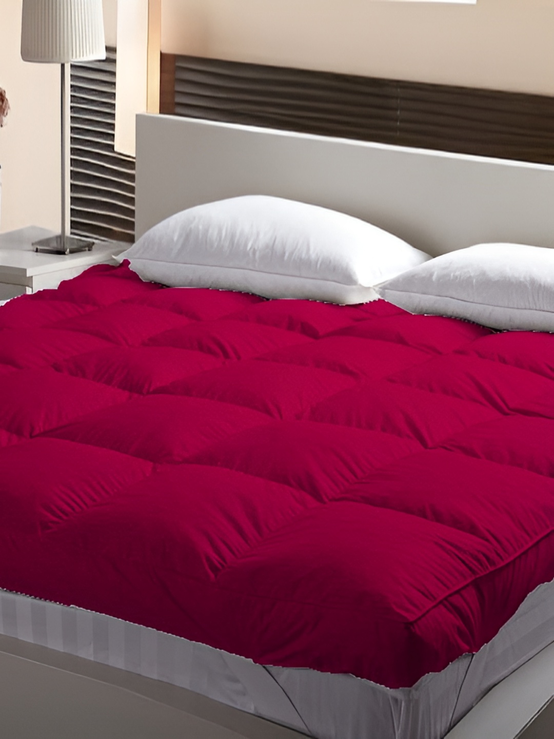 

LINENOVATION Maroon Breathable Bed Finest Imported Super Soft Mattress Protector