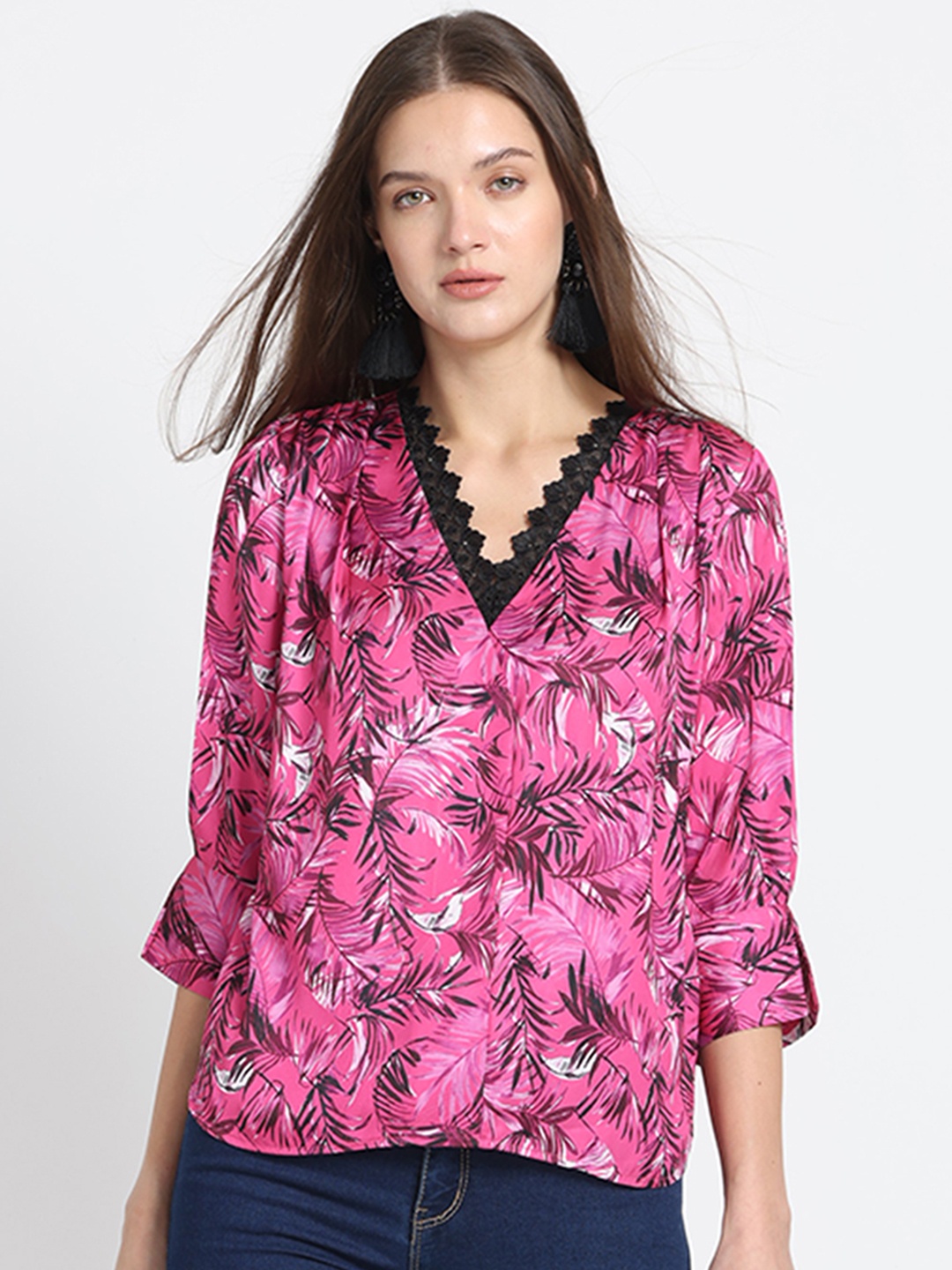

SHAYE Floral Printed V-Neck Puff Sleeve Lace Up Top, Pink