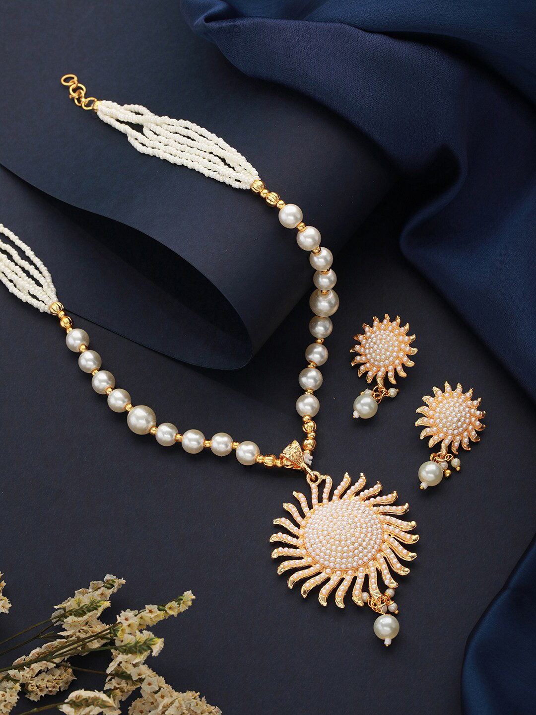 

Aadvik Designs Gold-Plated Pearl Studded & Beaded Jewellery Set