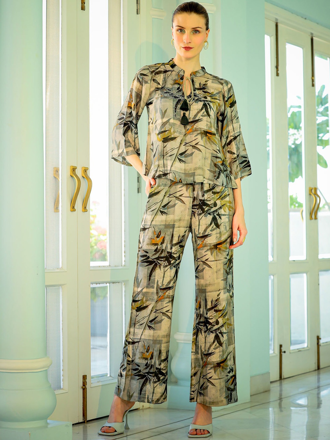 

FASHION DWAR Printed Mandarin Collar Top & Trousers Co-Ords, Green