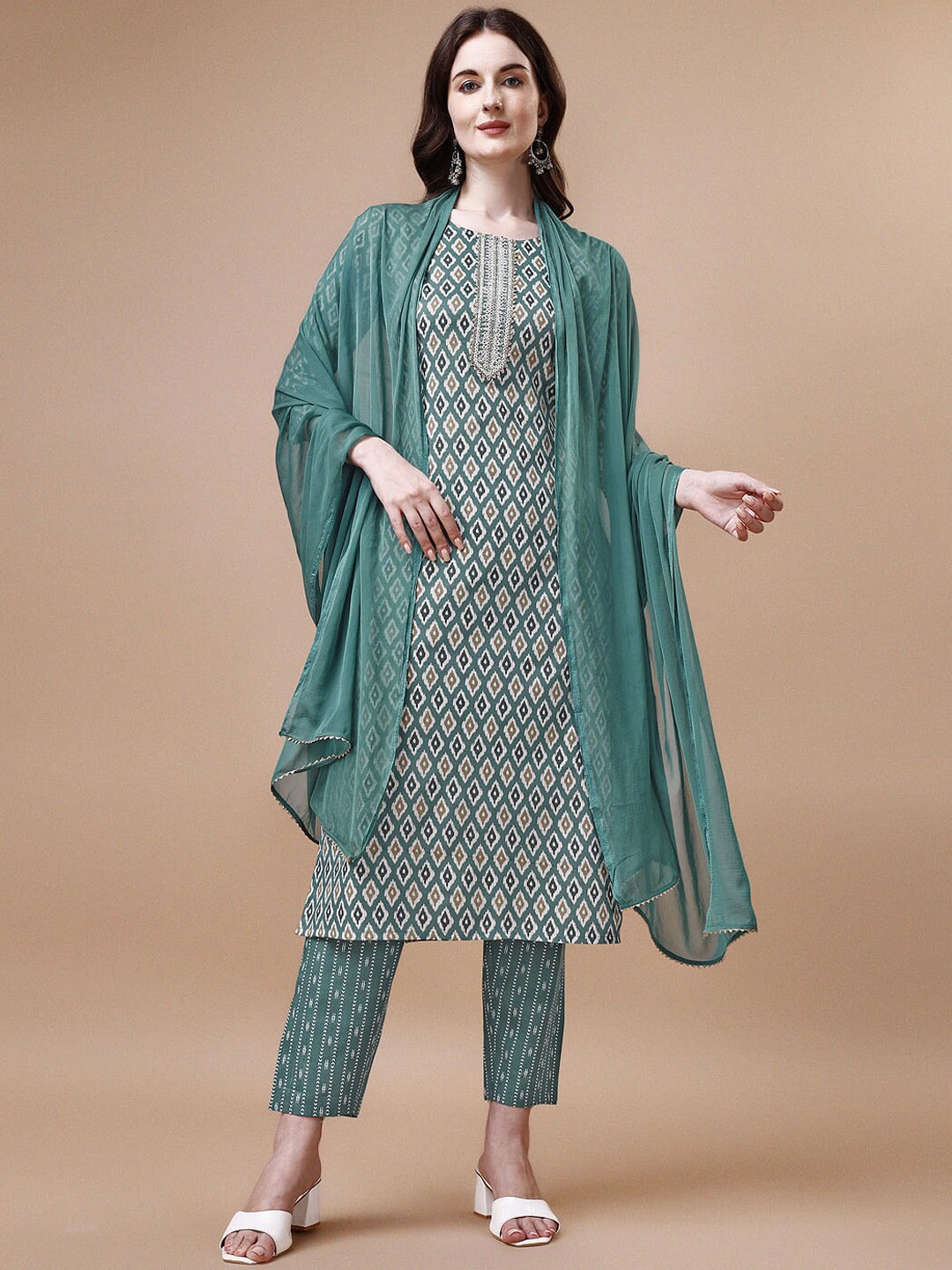 

KALINI Ethnic Motifs Printed Regular Gotta Patti Kurta With Trousers & Dupatta, Teal